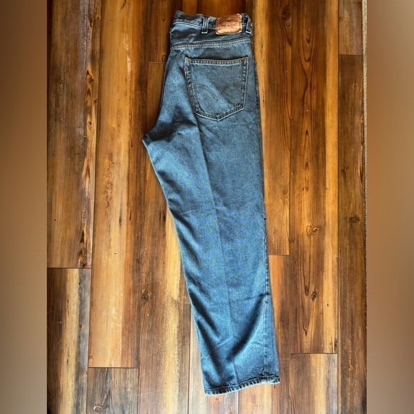 Levi’s 550 relaxed fit 40 x 32 - Picture 8 of 9